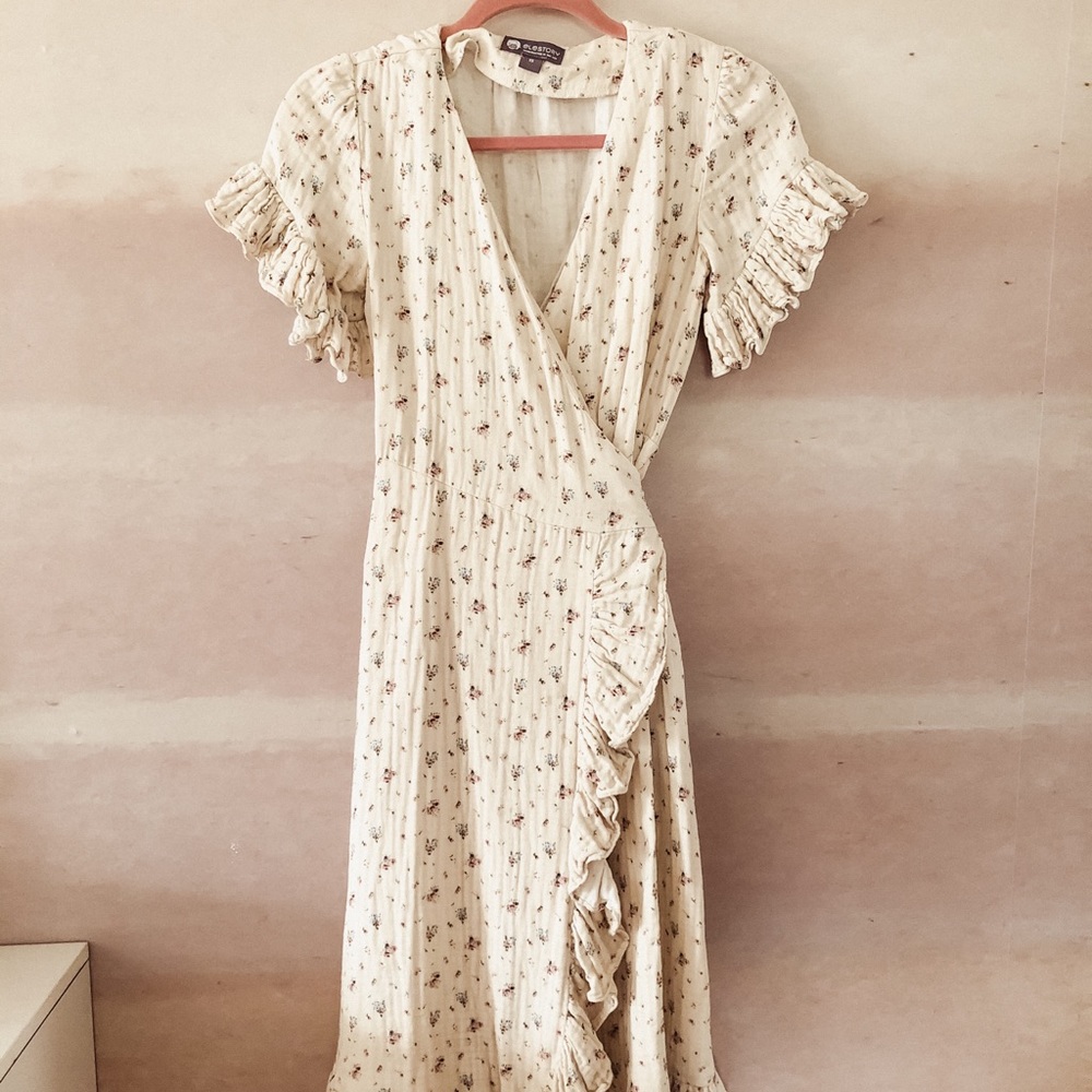 Floral wrap midi dress